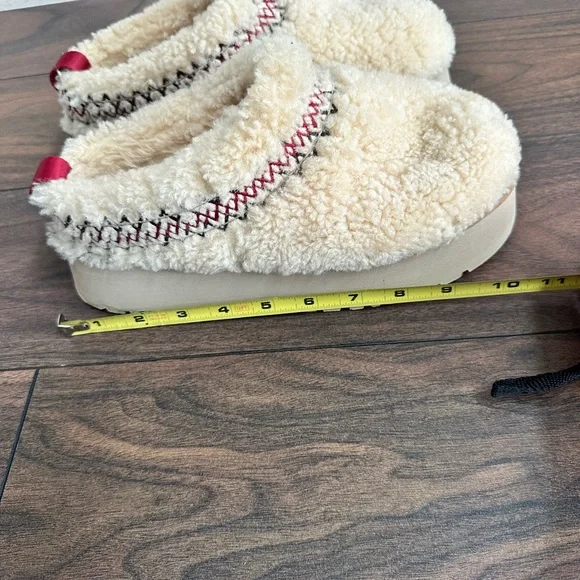 UGG WOMEN TAZZ UGG BRAID NATURAL SUEDE PLATFORM SHOES US 6-6.5 - Picture 9 of 14
